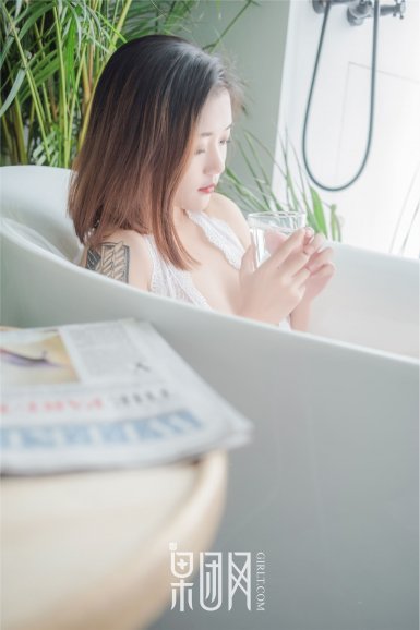 日本记者等候采访踢球消遣 称日韩对决最受关注“完美世界官网下